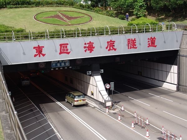 香港海底隧道蓄电池更换项目